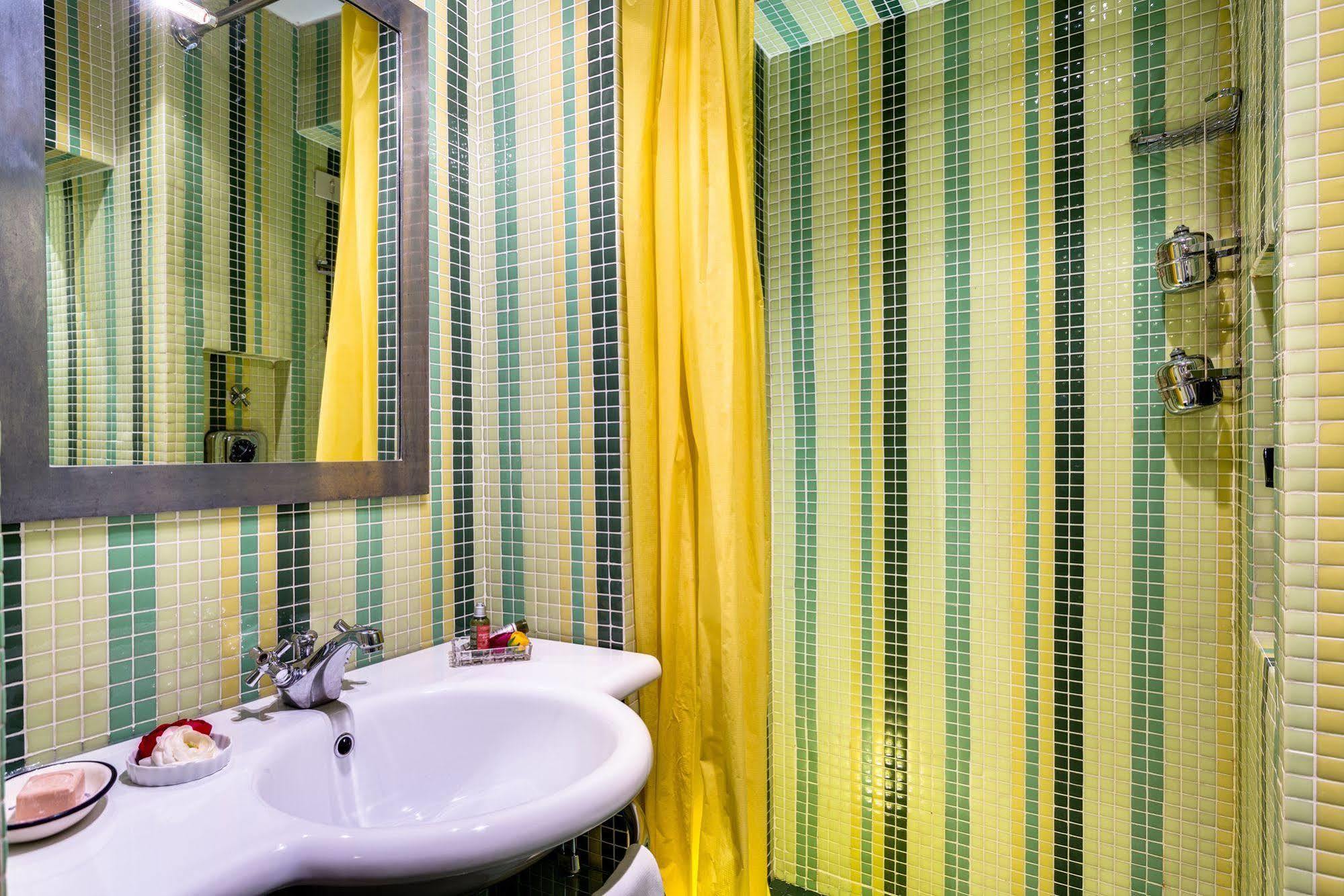 Casa Heberart Guest House Sistina Рим Экстерьер фото